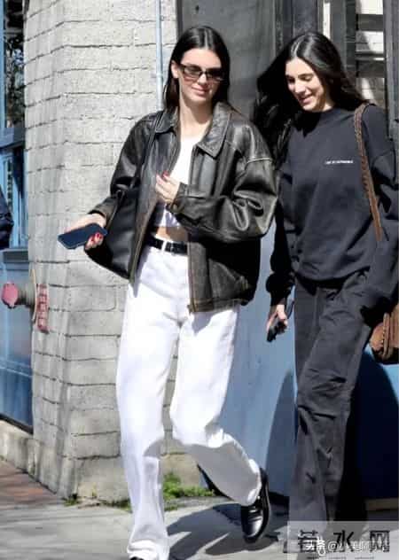 冬末换季，“云舞白阔腿裤”火了，这样穿太高级