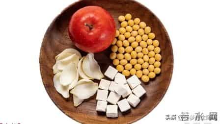 别再喝白豆浆了!苹果豆浆才是平民燕窝