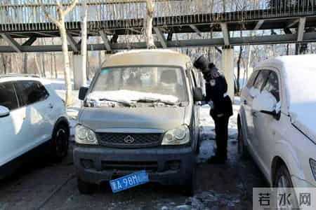 哈尔滨市丽江路一带，这些“僵尸车” 被查处