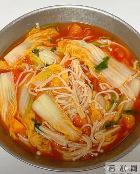 钾是香蕉的18倍，建议中老年隔天吃一次它，腿脚有劲，对肝脏也好