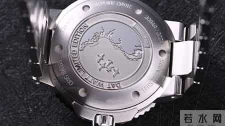 安利一块冷门但惊艳的潜水表，这绿盘绝了