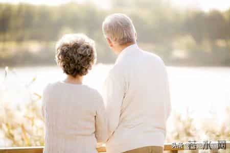 两性关系-不管你信不信，女性过了65岁后，基本都有这7个现状