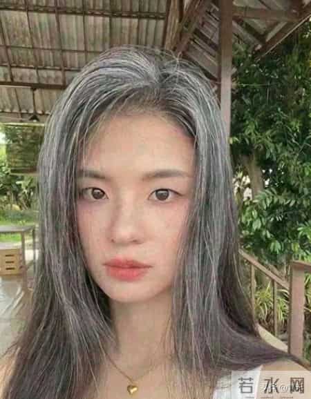 87年女生坚持朱雀三啄+每日黄芪水，九月养淡白发