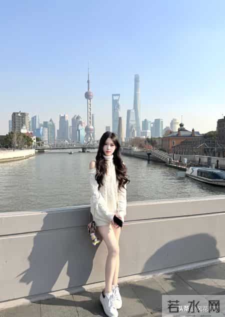 上海一校花，眉清目秀，温婉如玉，美到犯规，太迷人了。