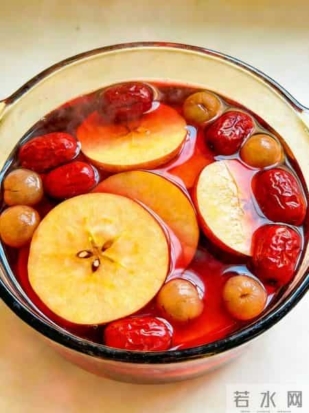 苹果加这四样煮水喝,沾床就睡!连打雷都叫不醒