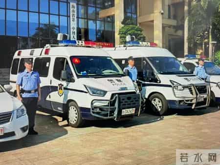 警车管理新规施行后使用警车将面临“三个”新挑战