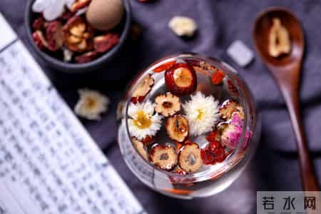 玫瑰花茶女性喝了好，但是要注意这几个禁忌，不然等于白喝！