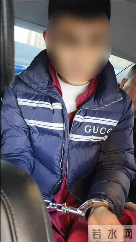 长春一伴郎婚礼现场被警方带走