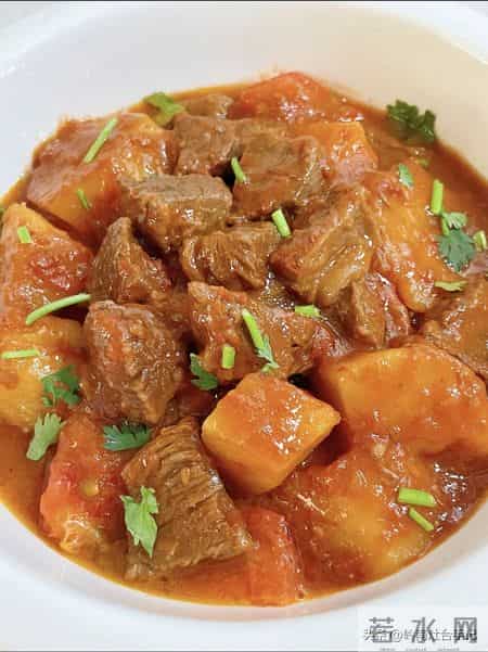 硒是洋葱的50倍，建议中老年：隔天吃一次，腿脚有劲，对肝脏也好