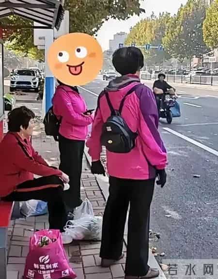 等我老了不穿冲锋衣和小香风，学法国奶奶穿三件基础款，真好看又显气质