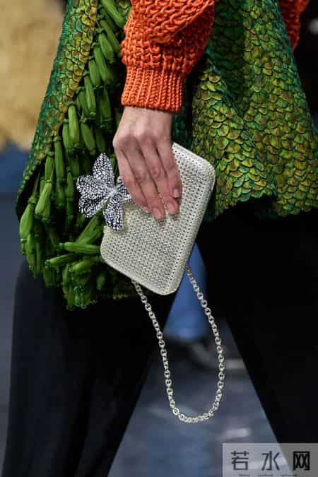 当Dior女孩不再只是“美”