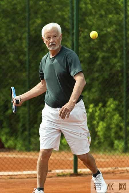 50岁后，女性胖点好还是瘦点好？体重标准已公布，或许你不用减肥