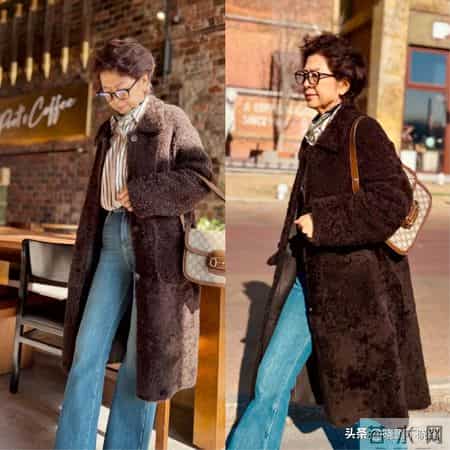 建议女人:老了尽量少穿羽绒服、冲锋衣,多穿这3件更时髦显年轻