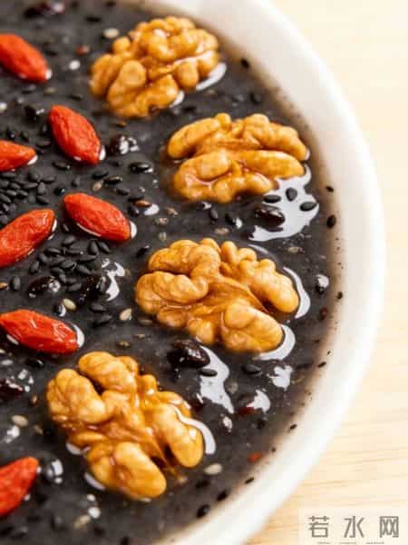 核桃加一物，肾气和脑力一起补！记性好了，耳朵也灵光了