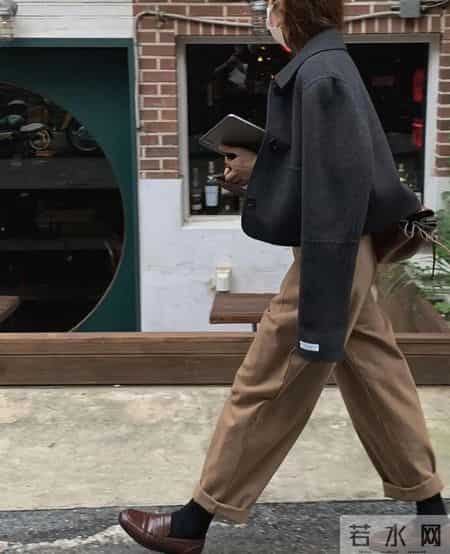 今年流行的大衣，短一截更时髦！