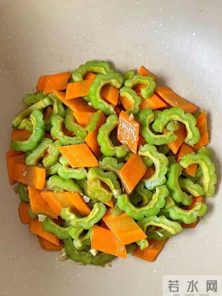 叶酸是苹果38倍，抓紧吃才5毛1斤，一润肠通便，二延缓衰老降血压