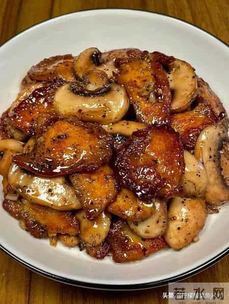 吃1斤等于10斤黑豆，连续吃了1周，1通便，2降脂，3降压，4增免疫