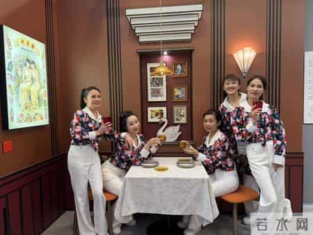 爱穿搭会穿搭的上海人，新春怎么穿？