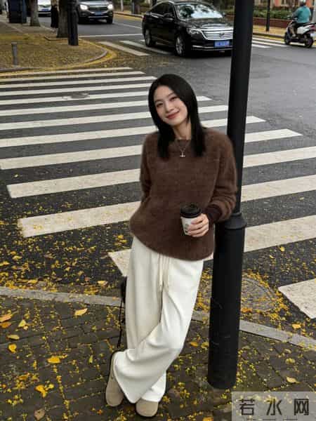 “毛衣+阔腿裤”今年冬天火出圈了，温柔清新又减龄！