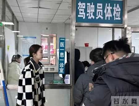 电摩三轮车驾照新规：满足2个条件就能考，速看