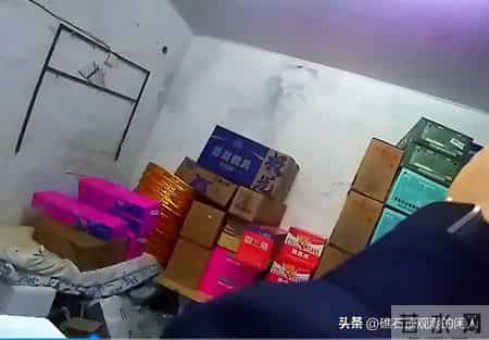 上海11个区密集发布:禁止!有人却顶风作案,把小区车库当“火药库”!警方:拘
