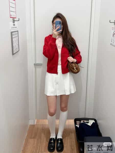 优衣库新款粉色Polo衫 好好看呀