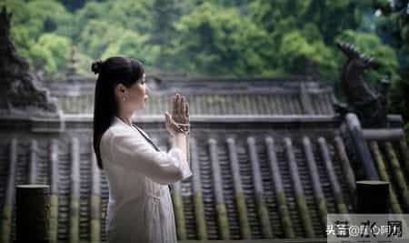 自带佛缘的女人,往往逃不过这五种迹象,哪怕占一个,也是大福气