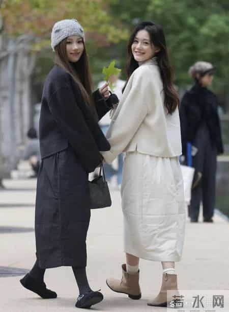 被杭州街拍惊艳到了!满大街都是基础款,看似简约却个个高级,回头率超高!