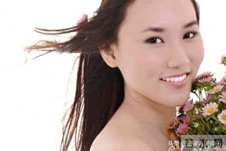 女生接吻必闭眼？心理学家揭秘：不是害羞，是身体在说“我爱你”