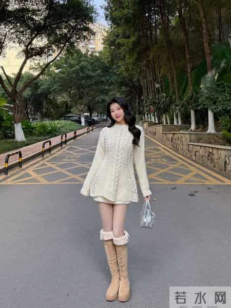 收腰毛衣配长靴，好漂亮呀！