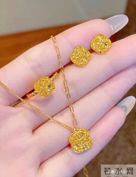 姐妹们,以你的眼光,这些项链,选哪款