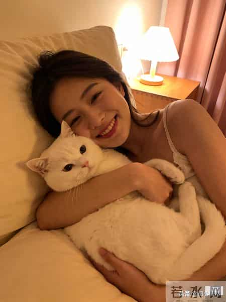 摩羯座：2月1日，星期日，一场蓄力已久的惊喜正在奔赴