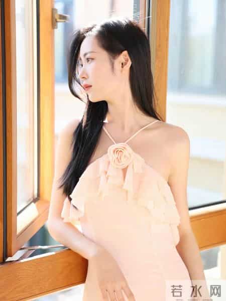 一年只穿一次，为那种“不像我自己”的时刻