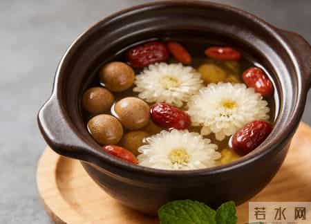 越喝眼睛越滋润，这“润眼茶”肝血足了，炎症没了，干涩痒痛好了