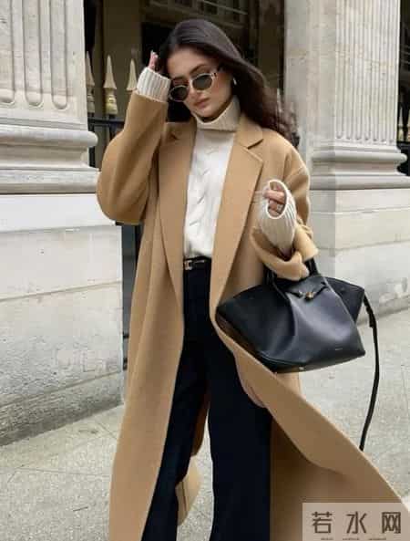 买羽绒服记住一个原则：能力范围内，买最贵的