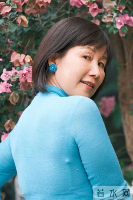 四十岁熟女，饱满人生刚刚开始