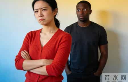 表姐嫁给了一个洋老公，天天抱怨：搂个黑人大汉睡，就像抱个榴莲