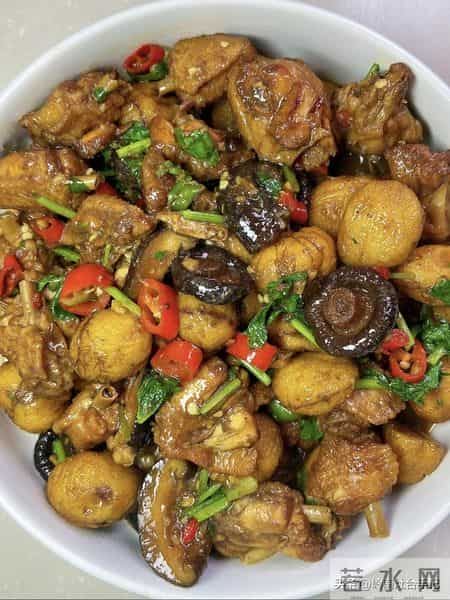 最补肾的一种果子，对眼睛和头发都特别好，建议多吃，中老年必看