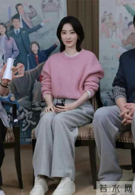 今年冬天最减龄的6组配色穿搭，显白又高级！