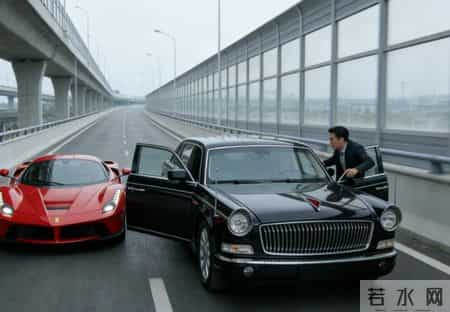 我开着红旗去机场接新上任的市长，路上被一辆法拉利恶意变道5次