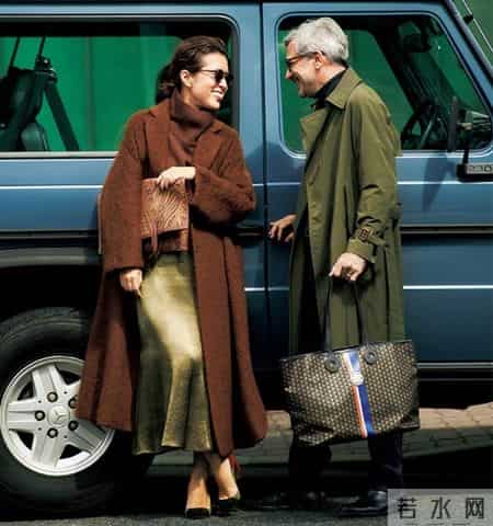 这是见过最真实的中年小个子，没有完美身形，靠简练穿搭圈粉无数