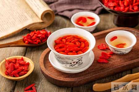 36 岁男子每天坚持喝枸杞水降血糖、养肾，3 个月后健康情况如何？