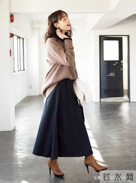 毛衣+裙子，早春最美搭配！