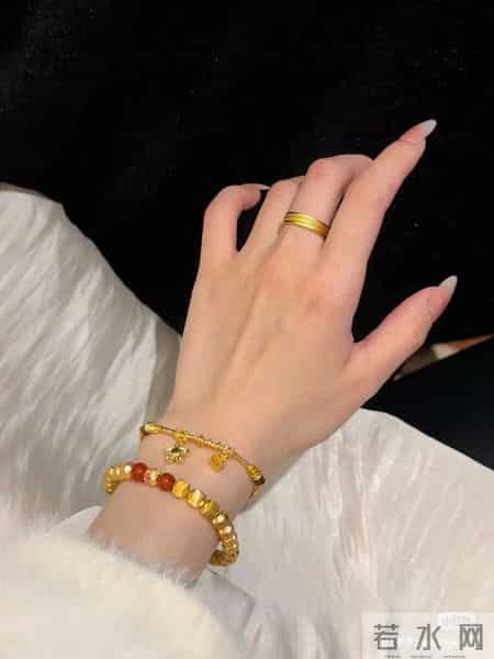 好爱的黄金饰品呀