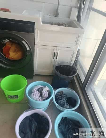 装修最大的坑,就是洗衣机必须放阳台!建议学学我邻居的做法
