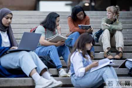 牢A后劲开始发作！一个女留学生的自爆，炸出了多少接盘惨剧？