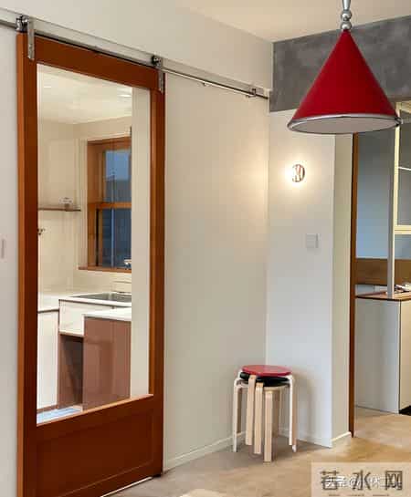 00后的家,厨房早就不装“推拉门”了!现在流行这么做,真高级
