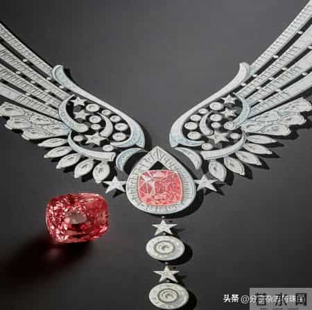 Chanel 香奈儿 Wings of Chanel 羽翼帕帕拉恰蓝宝石项链