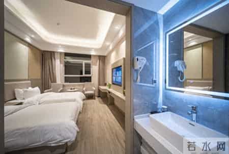 刑警朋友提醒:出门住酒店,进门先做“3秒灯光检查”