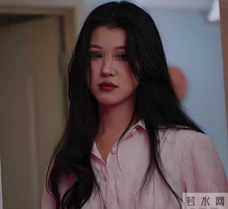 女子由于失业无法支付房租,陪房东度过3年,女子的表现让人动容